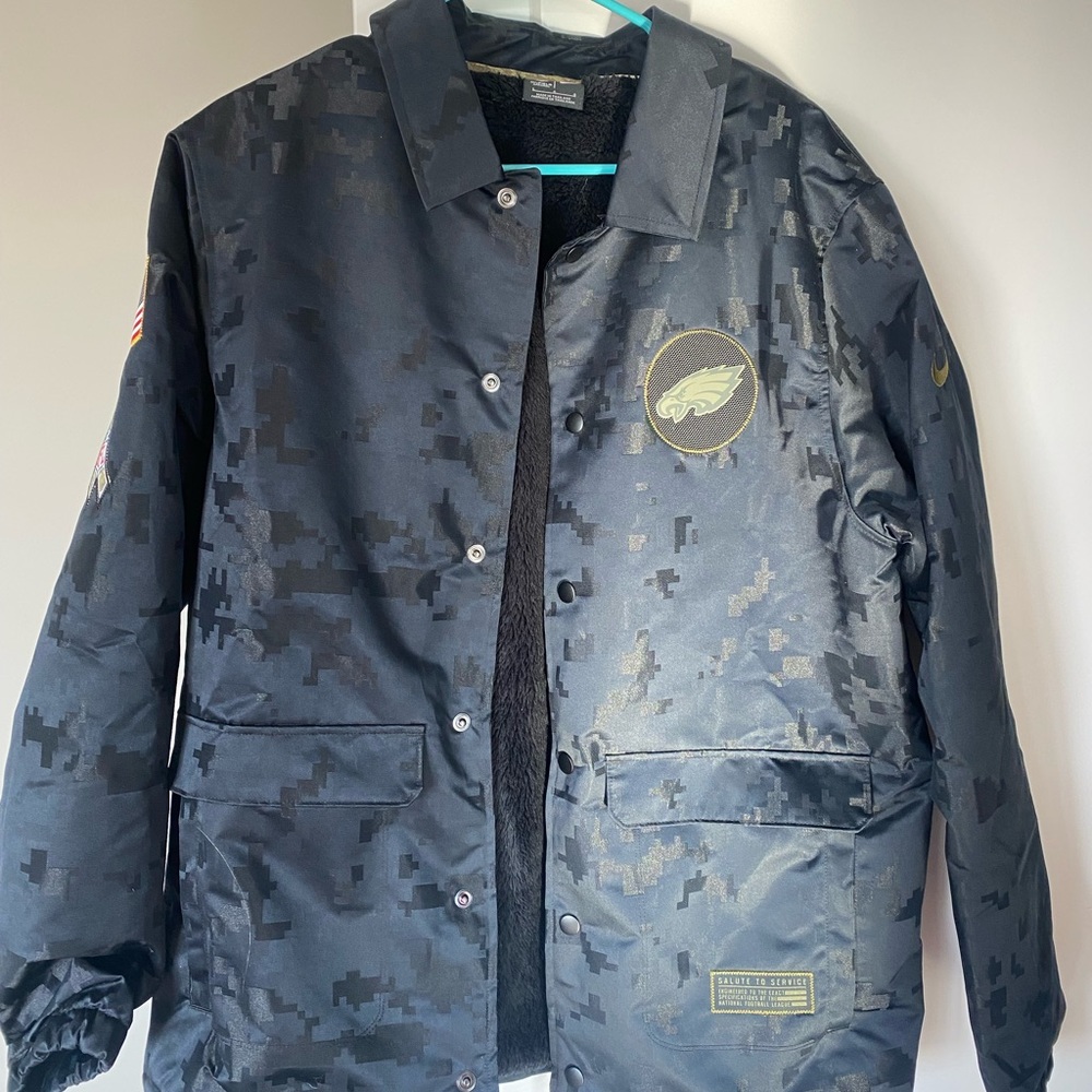 Nike Philadelphia Eagles Salute to Service Jacket men’s Large